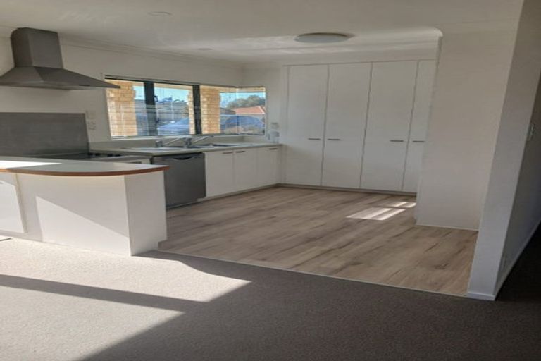 Photo of property in 26 Larisa Grove, Papamoa Beach, Papamoa, 3118