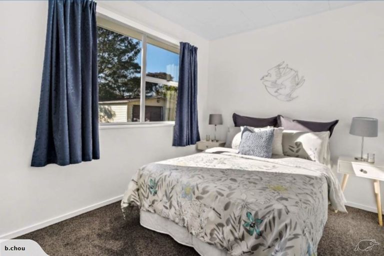 Photo of property in 24 Studfall Street, Pakuranga Heights, Auckland, 2010
