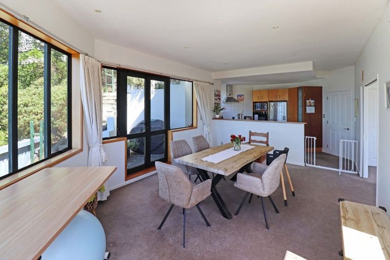 Photo of property in 15a Waru Street, Khandallah, Wellington, 6035