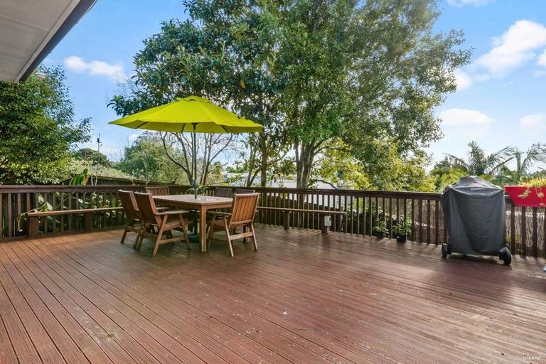 Photo of property in 47 Lysander Crescent, Beach Haven, Auckland, 0626