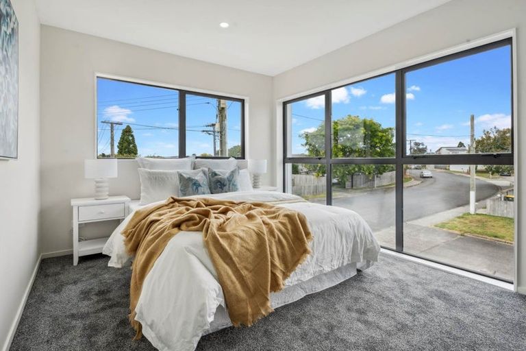 Photo of property in 28 Lincoln Road, Manurewa East, Auckland, 2102