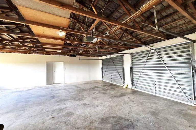 Photo of property in 74 Deacon Road, Riverhead, Kumeu, 0892