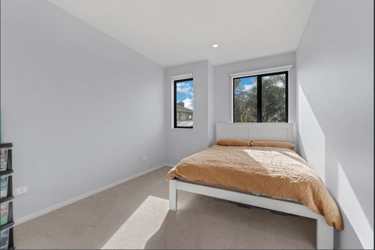 Photo of property in 9d Epping Road, Henderson, Auckland, 0610