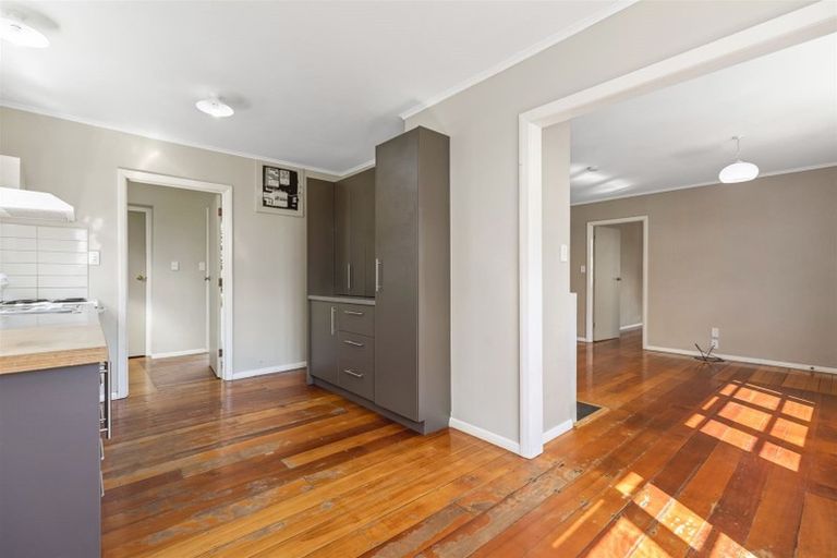 Photo of property in 12 Station Road, Te Puke, 3119