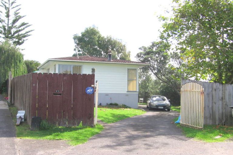 Photo of property in 11 Surman Place, Glen Eden, Auckland, 0602
