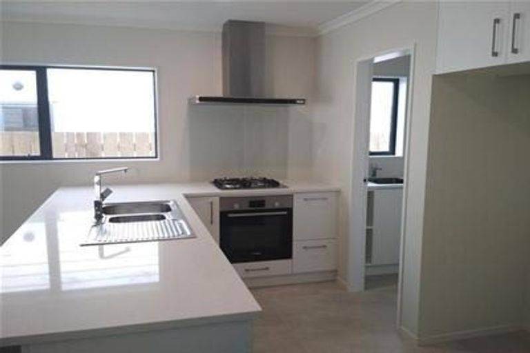 Photo of property in 49 Melksham Drive, Churton Park, Wellington, 6037