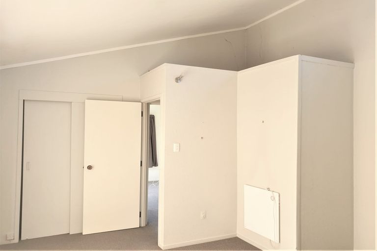 Photo of property in 38 Tree View Avenue, Glenfield, Auckland, 0629