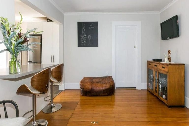 Photo of property in 53 Georges Drive, Napier South, Napier, 4110