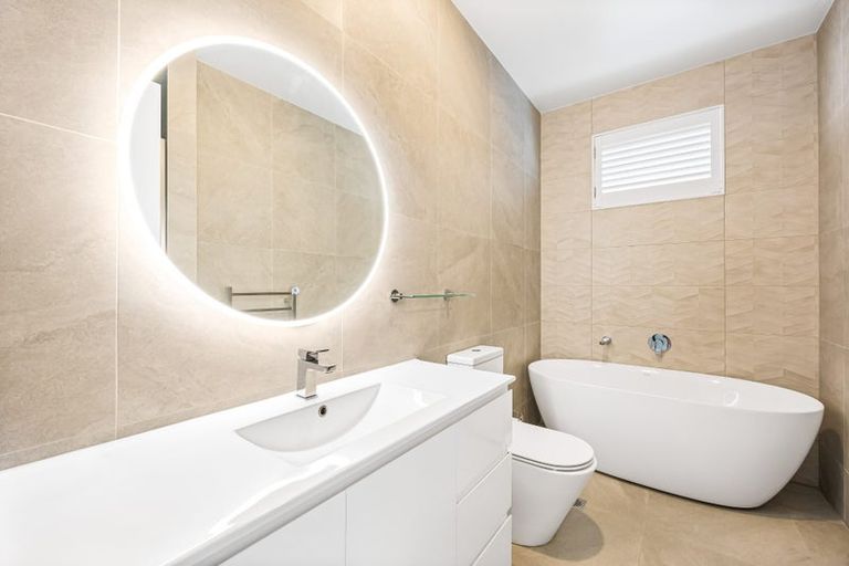 Photo of property in 100 Tarapuka Road, Westgate, Auckland, 0814