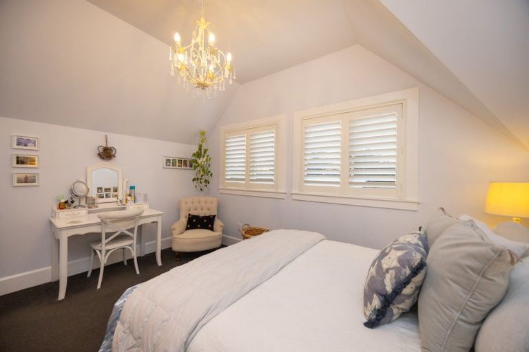 Photo of property in 244 Victoria Avenue, Hokowhitu, Palmerston North, 4410