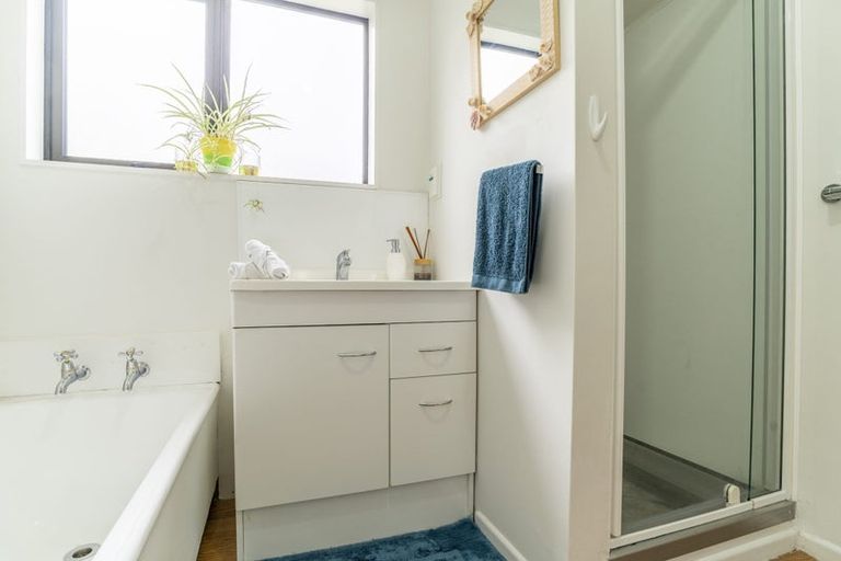 Photo of property in 2/79 Cunliffe Street, Churton Park, Wellington, 6037