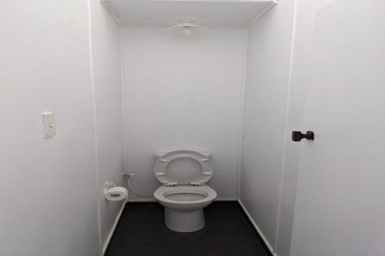 Photo of property in 9 Temuera Street, Otaki, 5512