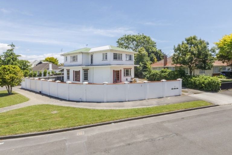 Photo of property in 16 Manuka Street, Hokowhitu, Palmerston North, 4410
