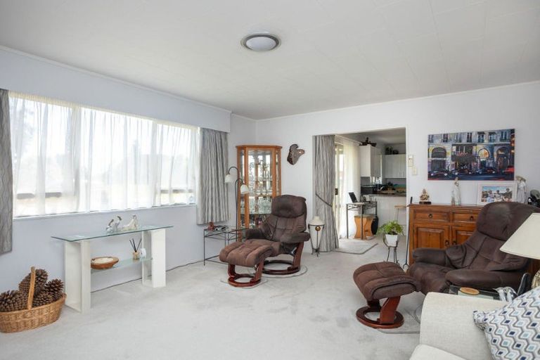 Photo of property in 14 Hamlet Street, Dannevirke, 4930