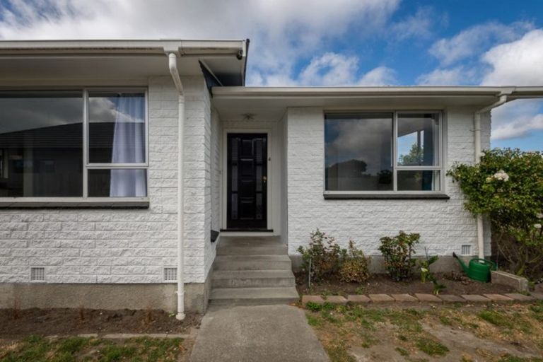 Photo of property in 4 Lamorna Road, Parklands, Christchurch, 8083