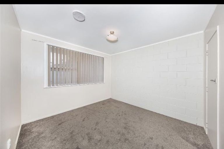 Photo of property in 1/14 Pratt Street, Papakura, 2110