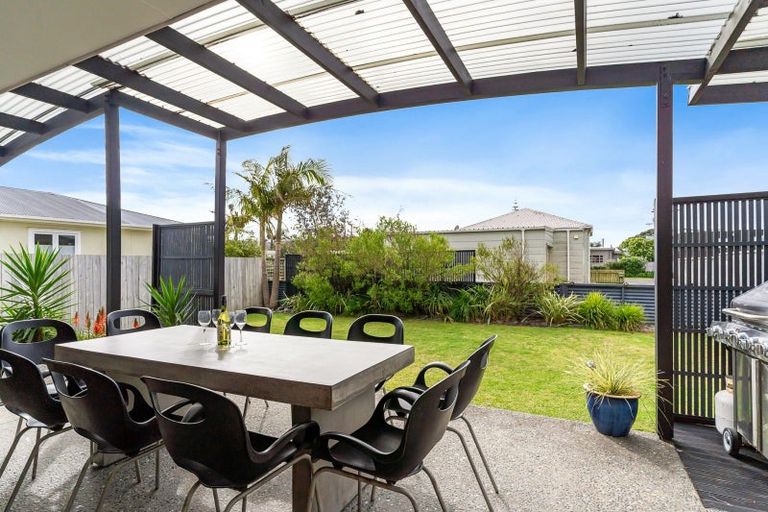 Photo of property in 227b Ocean Road, Whangamata, 3620