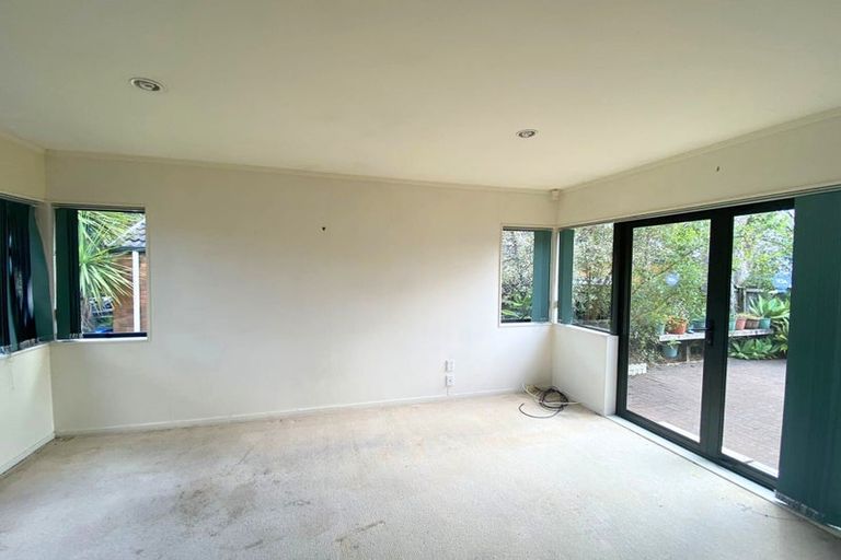 Photo of property in 27 Kona Crescent, Henderson, Auckland, 0610
