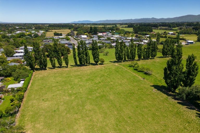 Photo of property in 44a Kempton Street, Greytown, 5712