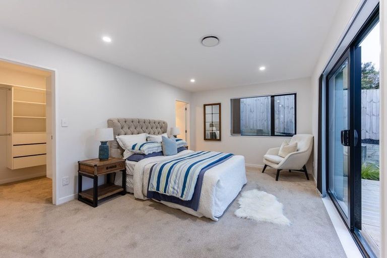 Photo of property in 40 Taikura Avenue, Red Beach, 0932