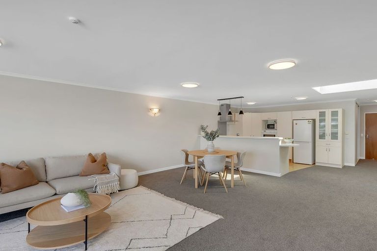 Photo of property in Ocean Apartments, 44-46 Marine Parade, Paraparaumu Beach, Paraparaumu, 5032