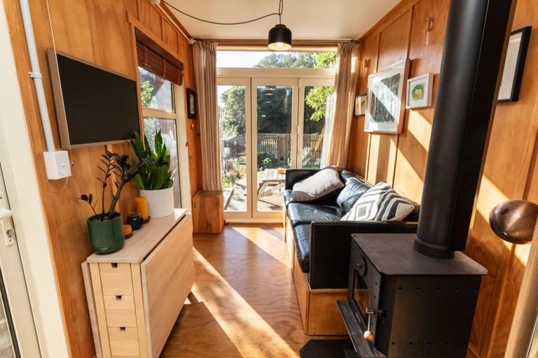 Photo of property in 2a Borlase Street, Brooklyn, Wellington, 6021