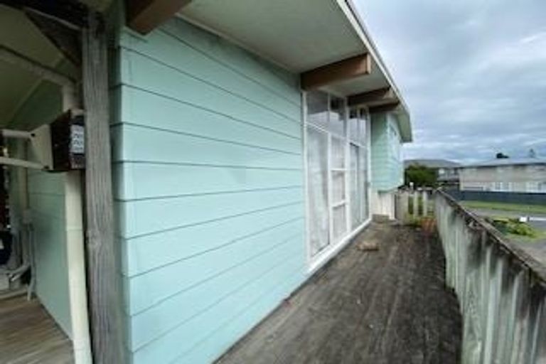 Photo of property in 69 Priestley Drive, Bucklands Beach, Auckland, 2014
