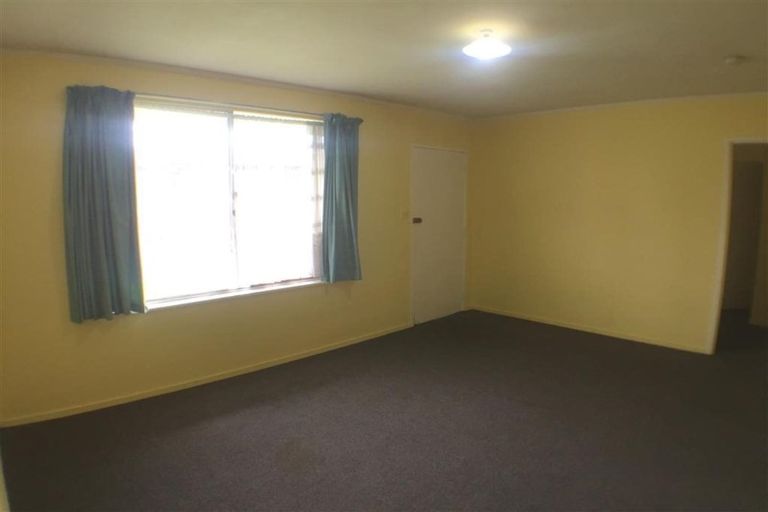 Photo of property in 3/76 Portage Road, New Lynn, Auckland, 0600