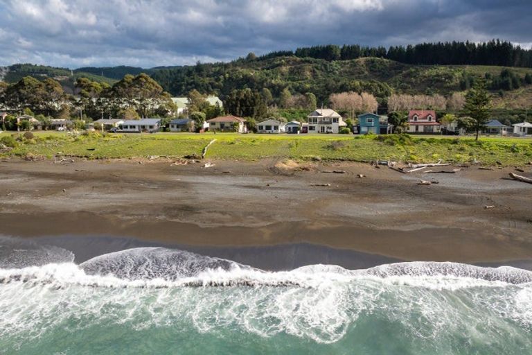 Photo of property in 230 Whirinaki Road, Eskdale, Napier, 4182