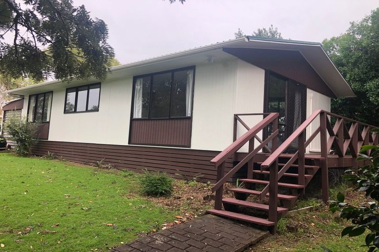 Photo of property in 1/5 Compass Place, Te Atatu Peninsula, Auckland, 0610