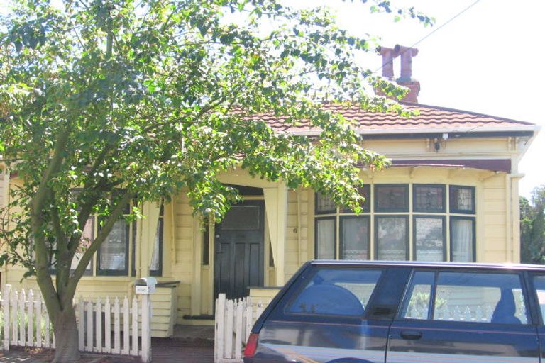 Photo of property in 6 Tainui Terrace, Mount Cook, Wellington, 6021