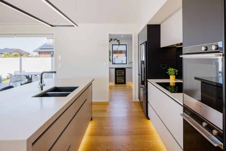 Photo of property in 10 Moemoea Place, Cambridge, 3434