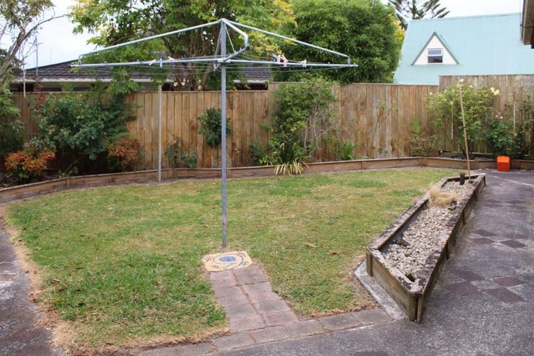 Photo of property in 9 Papawai Place, Milson, Palmerston North, 4414