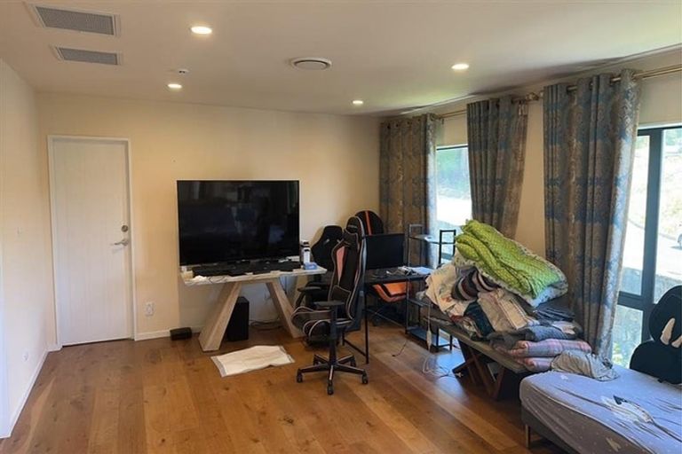 Photo of property in 86 Fairview Avenue, Fairview Heights, Auckland, 0632