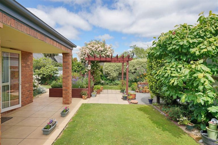 Photo of property in 9 Gibbs Drive, Woodend, 7610