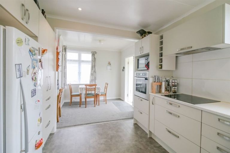 Photo of property in 29 Skerman Street, Marton, 4710