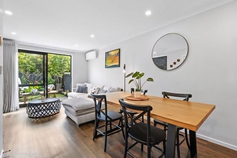 Photo of property in 36 Wharara Lane, Massey, Auckland, 0614
