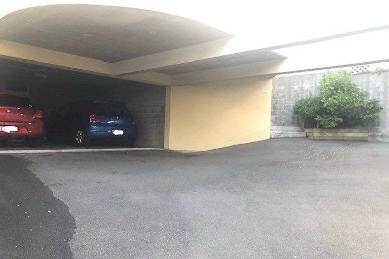 Photo of property in 60u3 Pirie Street, Mount Victoria, Wellington, 6011