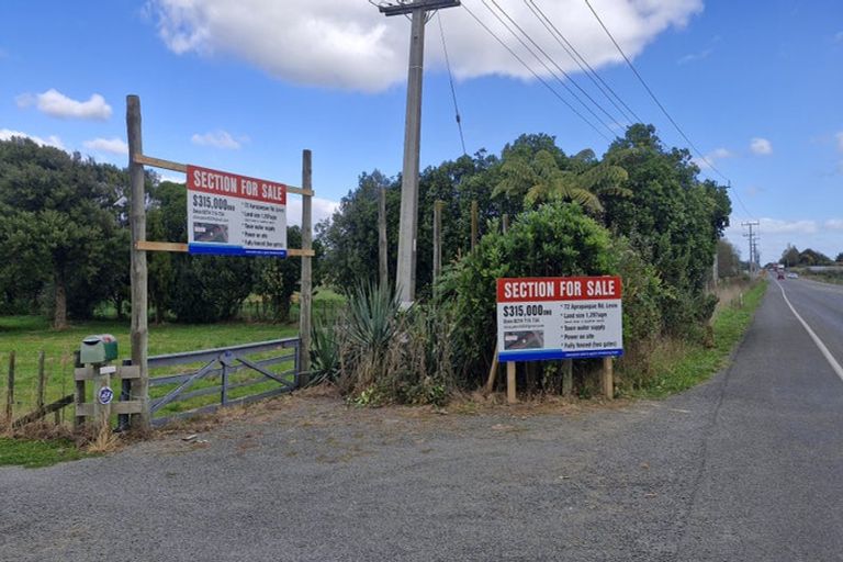 Photo of property in 72 Arapaepae Road, Levin, 5510