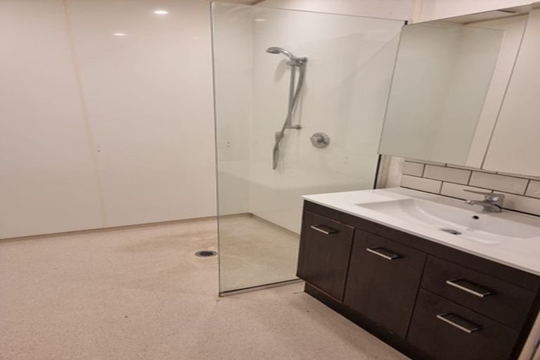 Photo of property in 4/324 Ferry Road, Waltham, Christchurch, 8011