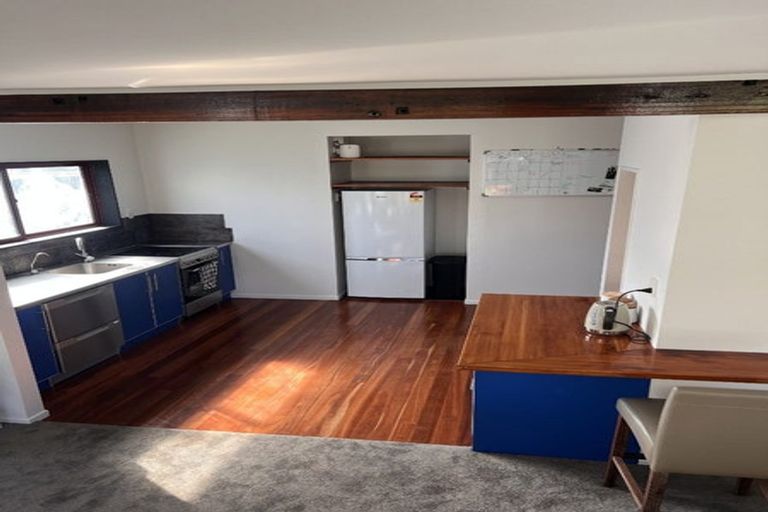 Photo of property in 27 Golf Road, Paraparaumu Beach, Paraparaumu, 5032