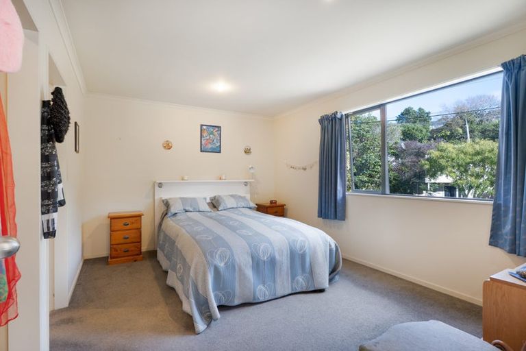 Photo of property in 1a Chester Road, Tawa, Wellington, 5028
