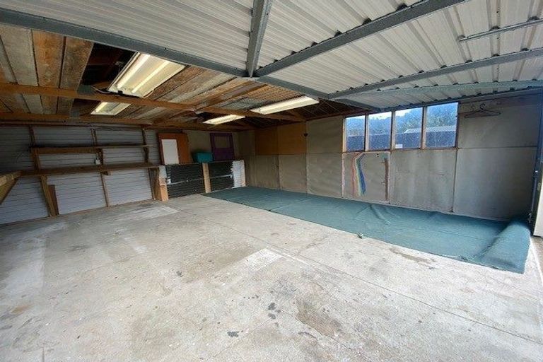 Photo of property in 36 Hinau Grove, Wainuiomata, Lower Hutt, 5014