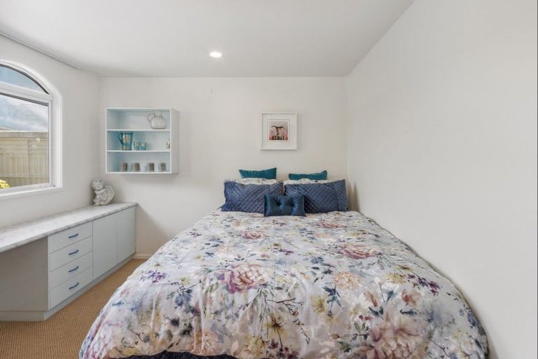 Photo of property in 14 Charles Street, Westshore, Napier, 4110