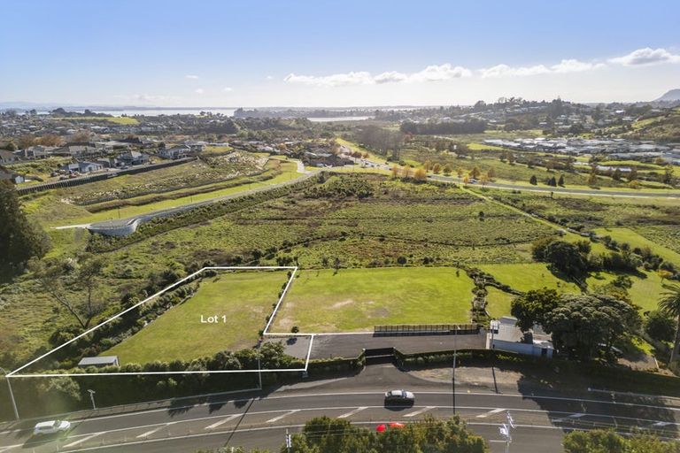 Photo of property in 126r State Highway 2 North, Bethlehem, Tauranga, 3110