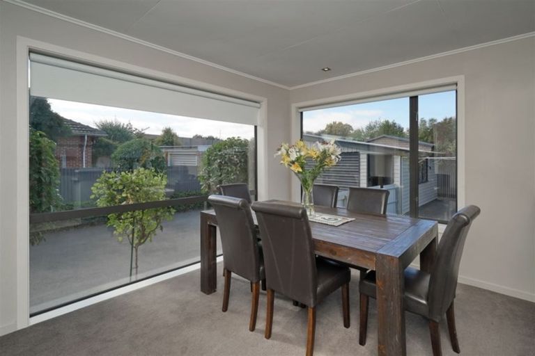 Photo of property in 15 Lascelles Street, Saint Martins, Christchurch, 8022
