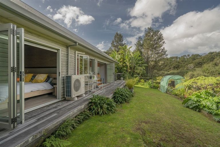 Photo of property in 56 Rewa Rewa Valley, Tairua, 3508