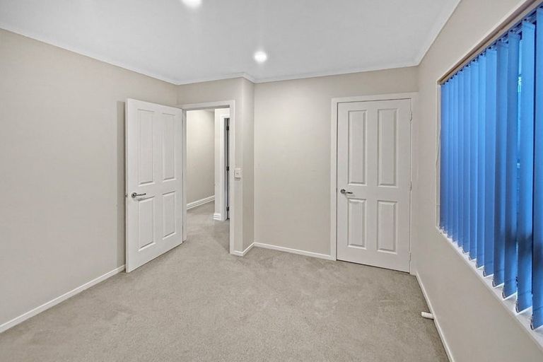 Photo of property in 10 Cabbage Tree Grove, Woodridge, Wellington, 6037