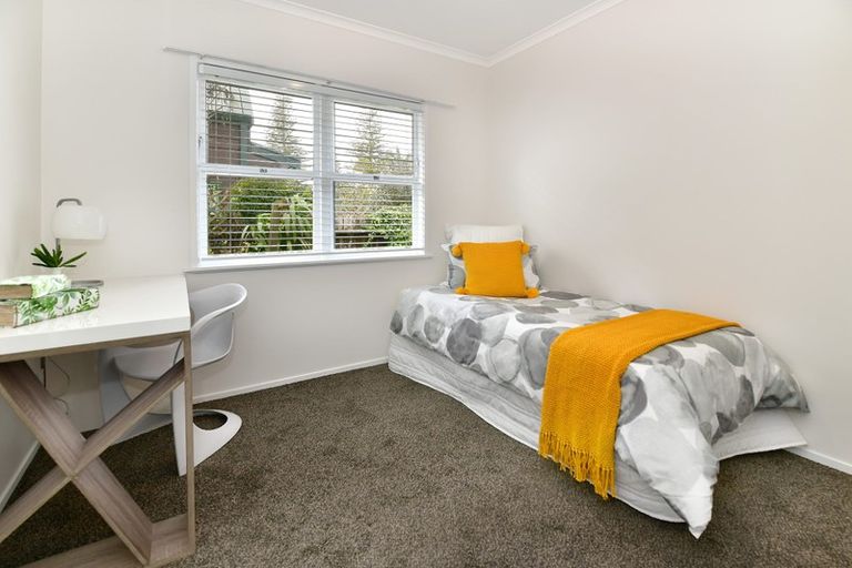 Photo of property in 12 Forest Glen, Orewa, 0931