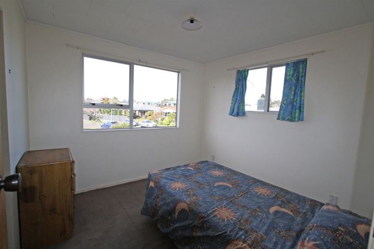 Photo of property in 18 Culzean Grove, Bell Block, New Plymouth, 4312